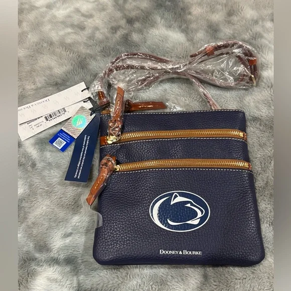 Dooney & Bourke Penn State Nittany Lions Navy Crossbody Bag with Dust Bag NEW - Picture 12 of 15